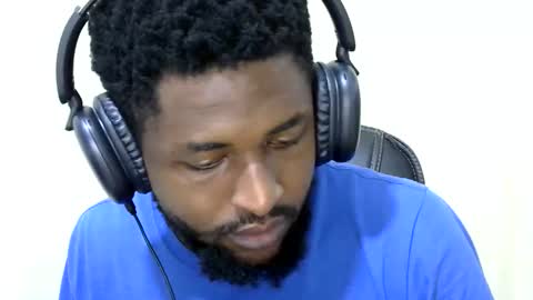 Snapshot of blakmoufaka chatting on 28, 10, 2025 blakmoufaka online show from 28, 10, 2025