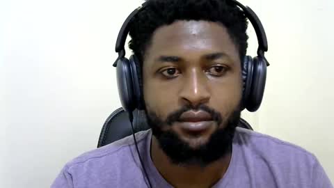 Snapshot of blakmoufaka chatting on 12, 11, 2025 blakmoufaka online show from 12, 11, 2025