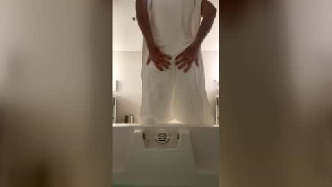 Snapshot of blancoo0102 chatting on 2, 3, 2026 blancoo0102 online show from 2, 3, 2026