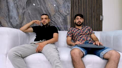 Snapshot of bless_my_neighbor chatting on 14, 1, 2025 The Best Models online show from 14, 1, 2025