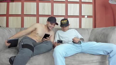 Snapshot of bless_my_neighbor chatting on 26, 2, 2025 The Best Models online show from 26, 2, 2025