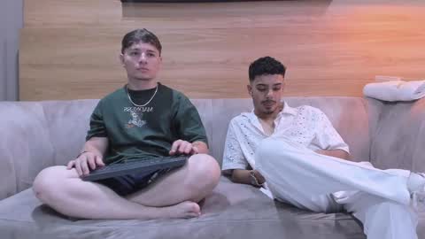 Snapshot of bless_my_neighbor chatting on 30, 9, 2025 The Best Models online show from 30, 9, 2025