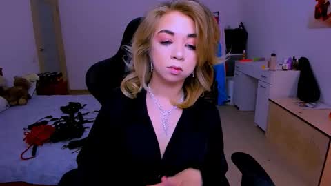 Nicole online show from 5, 2, 2026