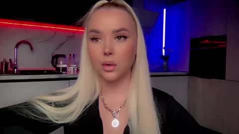 Lana online show from 24, 12, 2024