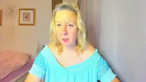 Snapshot of blonde_angel20 chatting on 2, 1, 2025 Nicole online show from 2, 1, 2025