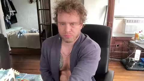 blondebluebear online show from 16, 11, 2025