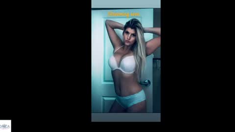 Snapshot of blondechristine99 chatting on 19, 7, 2026 blondechristine99 online show from 19, 7, 2026