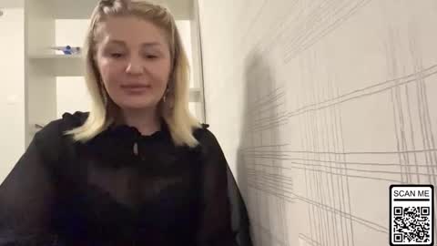 blondie_xoxoxo online show from 1, 11, 2025