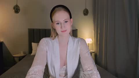 Mia online show from 6, 12, 2024