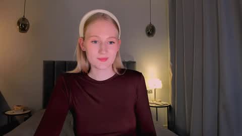 Mia online show from 24, 12, 2024