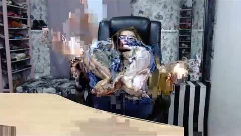 Snapshot of blondmilfs chatting on 28, 1, 2025 BlondMILfs online show from 28, 1, 2025