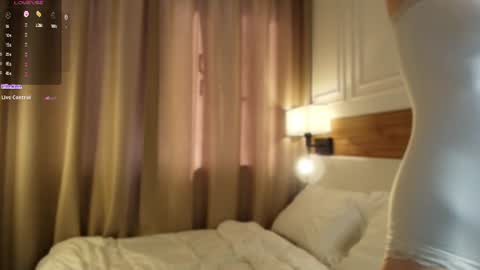 Snapshot of blondoll chatting on 10, 6, 2026 blondoll online show from 10, 6, 2026