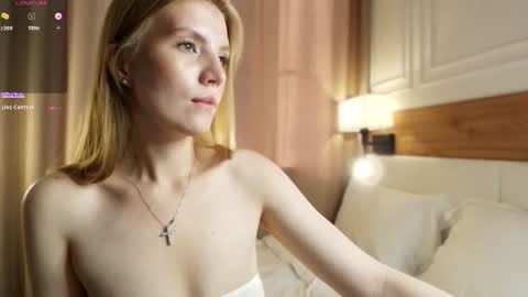 Snapshot of blondoll chatting on 2, 7, 2026 blondoll online show from 2, 7, 2026
