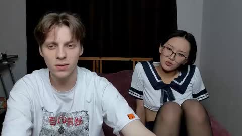 Snapshot of blossomandbee chatting on 20, 10, 2025 Sasha and Maria online show from 20, 10, 2025