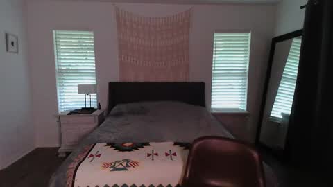 Sarah Zee online show from 23, 9, 2025