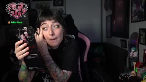 Blue online show from 17, 12, 2025