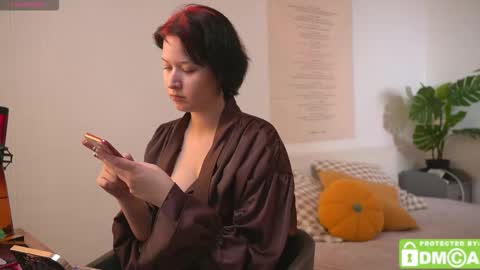 bluebeell online show from 18, 11, 2025