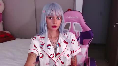 Im Abril .. Nice to meet you  thumb up me please its important  INDEPENDENT MODEL online show from 22, 5, 2026