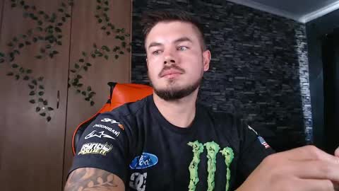 blueeyeboy0 online show from 20, 4, 2026