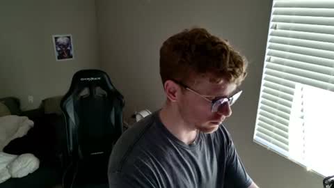 Snapshot of blueeyedtallguy chatting on 5, 7, 2026 blueeyedtallguy online show from 5, 7, 2026