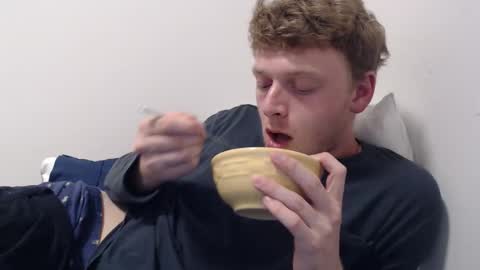 Snapshot of blueeyedtwinkie chatting on 3, 2, 2026 blue eyed twink online show from 3, 2, 2026