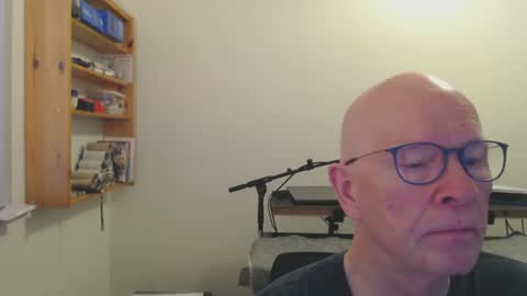 Snapshot of blueeyesn8 chatting on 4, 12, 2024 blueeyesn8 online show from 4, 12, 2024