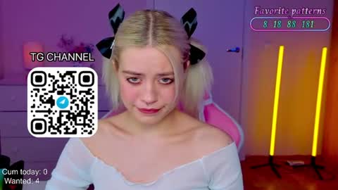 Snapshot of blush_im_crush chatting on 25, 6, 2026 Wendy online show from 25, 6, 2026