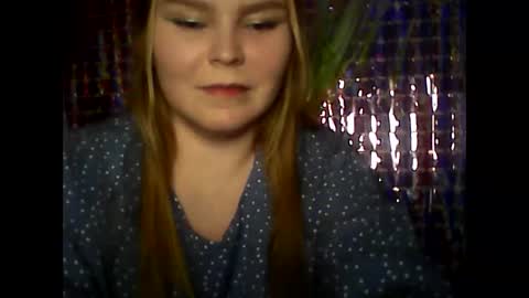 blushing_star online show from 17, 2, 2025