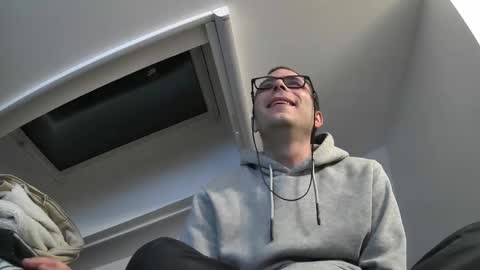 Snapshot of bo22222222 chatting on 12, 3, 2025 bo22222222 online show from 12, 3, 2025