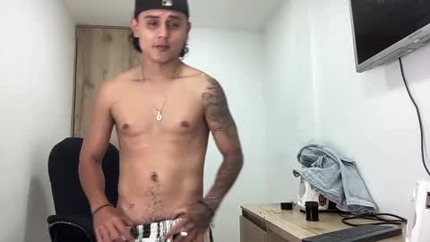 Snapshot of bob_pettersonn chatting on 14, 9, 2025 Bob INDEPENDENT MODEL online show from 14, 9, 2025