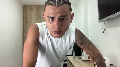 Snapshot of bob_pettersonn chatting on 17, 9, 2025 Bob INDEPENDENT MODEL online show from 17, 9, 2025