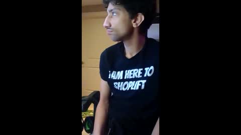 Snapshot of bodyyattiyatti chatting on 16, 12, 2025 Sailorartemis online show from 16, 12, 2025