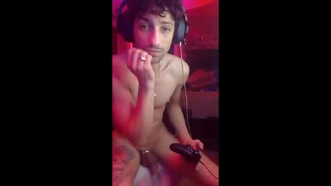 Snapshot of bodyyattiyatti chatting on 17, 12, 2025 Sailorartemis online show from 17, 12, 2025