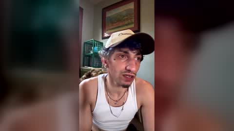 Snapshot of bodyyattiyatti chatting on 8, 4, 2026 Sailorartemis online show from 8, 4, 2026