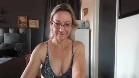 Ningifun couple online show from 15, 12, 2024