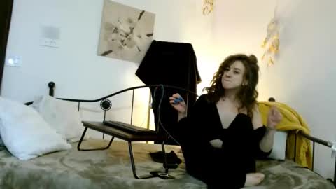 Snapshot of bombshellbaeby chatting on 26, 10, 2025 BombshellBaeby online show from 26, 10, 2025