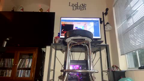 FRECKLES online show from 15, 1, 2025