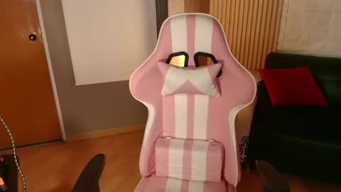 Snapshot of bonnali_lune chatting on 13, 6, 2026 bonnali_lune online show from 13, 6, 2026