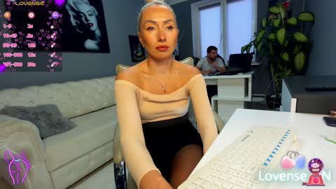 Snapshot of bonnie_annd_clyde chatting on 13, 12, 2024 bonnie_annd_clyde online show from 13, 12, 2024