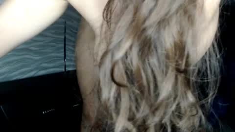 bonny_klyde95 online show from 28, 11, 2025