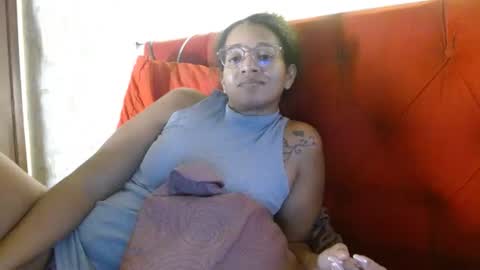 Queen Bon Vivantt online show from 26, 12, 2024