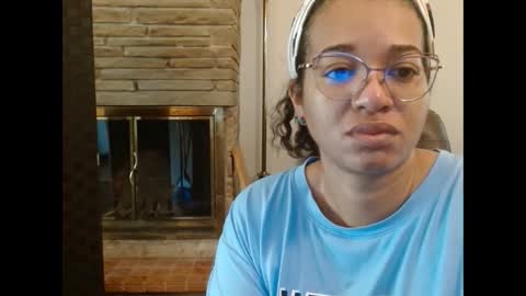 Queen Bon Vivantt online show from 8, 10, 2025