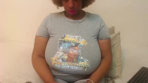 boobyqueen online show from 18, 2, 2025