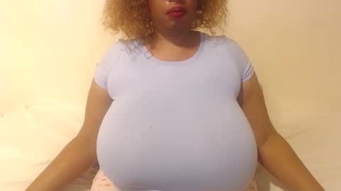 boobyqueen online show from 5, 12, 2025