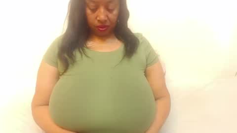 boobyqueen online show from 18, 7, 2026