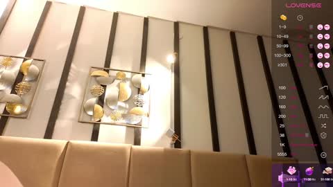 Snapshot of bootytrisha chatting on 10, 12, 2024 Trisha online show from 10, 12, 2024