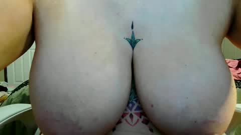 BoredCountryGirl online show from 18, 4, 2026