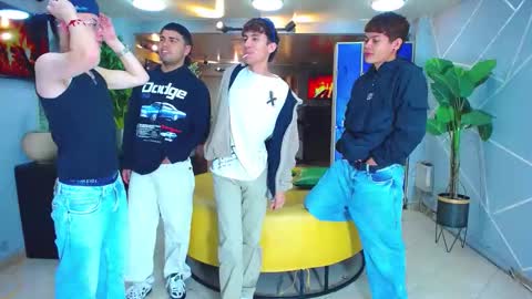 THOMAS AND DAMIAND online show from 22, 10, 2025