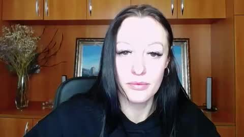 Lara online show from 9, 1, 2026