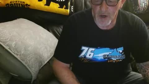 Snapshot of bostonguy1969 chatting on 15, 4, 2026 bostonguy1969 online show from 15, 4, 2026